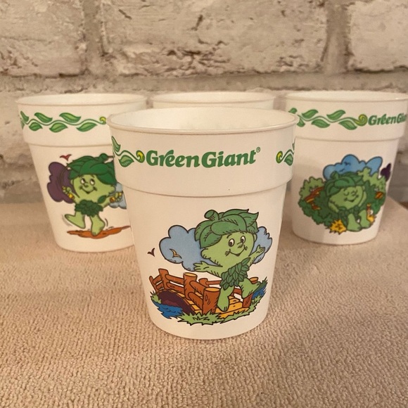 Vintage 1970’s Green Giant Little Spout Plastic Drinking Cups 3.5 x 3" Set of 4 - Picture 2 of 3
